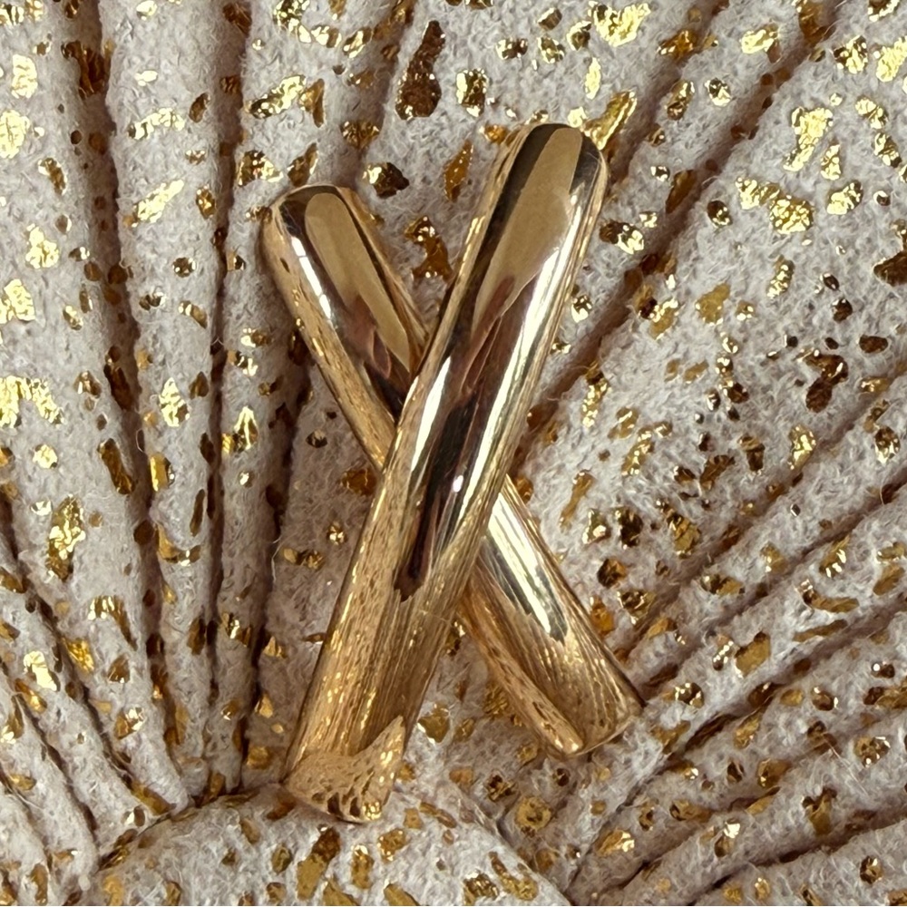 SOLID YELLOW GOLD YG 14KT 585 14K KISS X PIN BROOCH GORGEOUS!